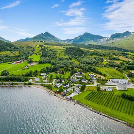 Вилла Rovde Fjordferien Экстерьер фото