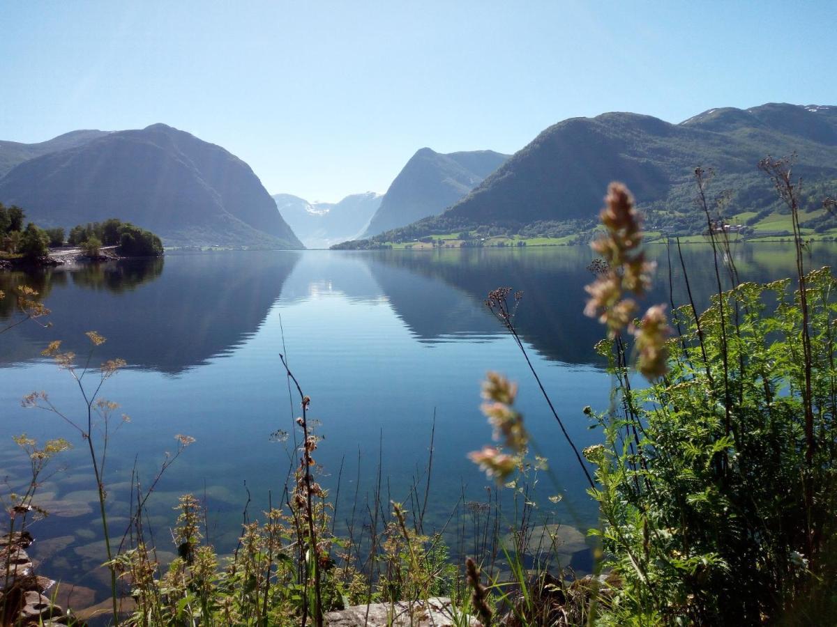 Вилла Rovde Fjordferien Экстерьер фото